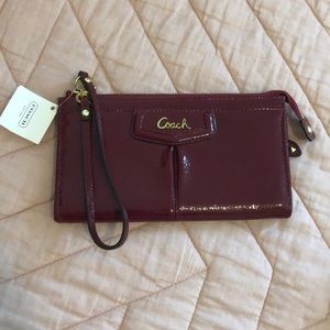 Coach wristlet, burgundy — NEW!